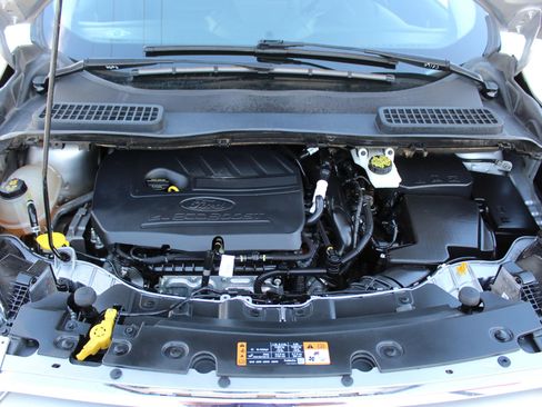 Used 2017 Ford Escape Titanium FWD image 7