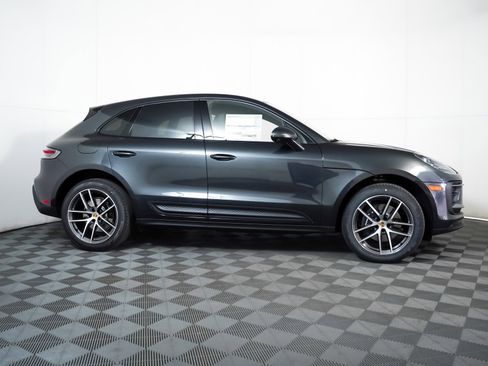 New 2026 Porsche Macan image 9