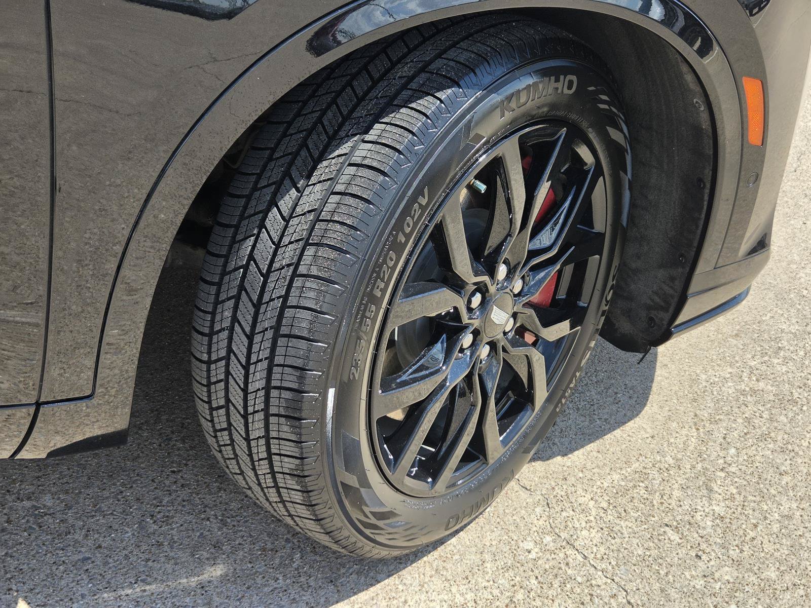 Used 2022 Cadillac XT6 Sport w/ Technology Package AWD/4WD image 6