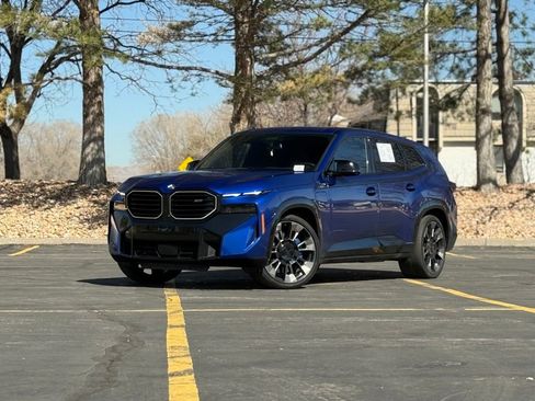 Used 2023 BMW XM image 1