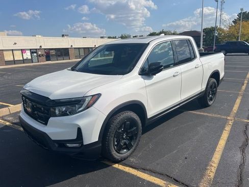 New 2026 Honda Ridgeline Black Edition image 2