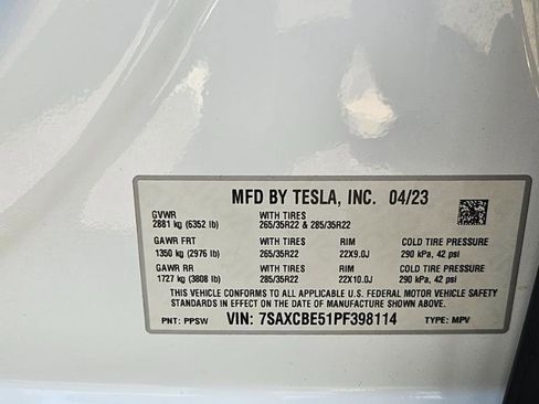 Used 2023 Tesla Model X AWD/4WD image 33