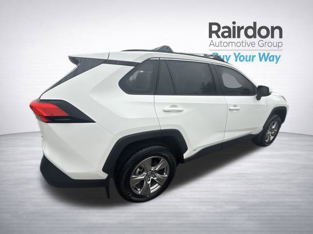 Used 2025 Toyota RAV4 LE AWD/4WD image 7
