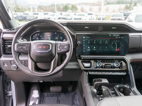 Used 2024 GMC Sierra 1500 AT4 w/ Technology Package image 16