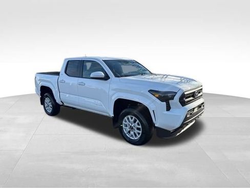 New 2025 Toyota Tacoma SR5 image 8