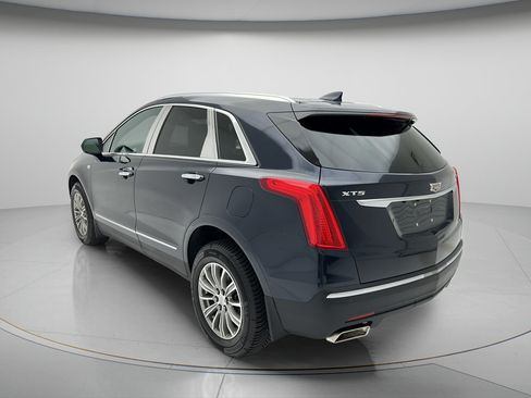 Used 2017 Cadillac XT5 Luxury w/ Driver Awareness Package FWD image 7
