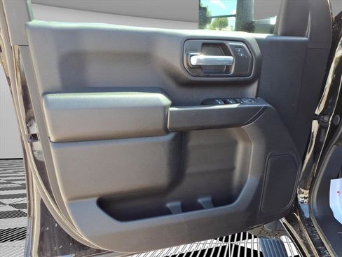 Used 2025 Chevrolet Silverado 2500 Custom w/ Custom Value Package AWD/4WD image 16