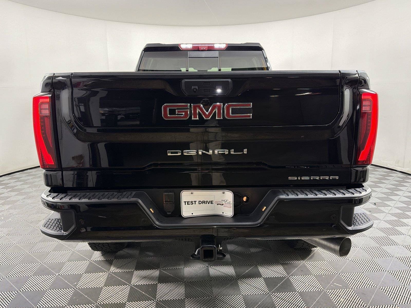 Used 2025 GMC Sierra 2500 Denali w/ Denali Reserve Package AWD/4WD image 5