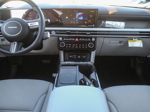 New 2026 Hyundai Tucson Limited image 13