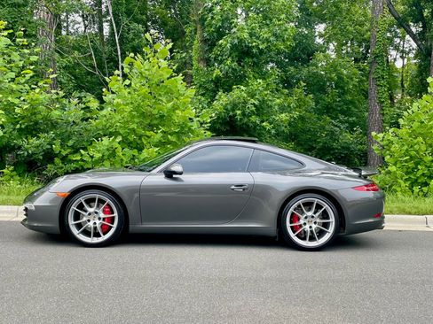 Used 2012 Porsche 911 Carrera S image 8