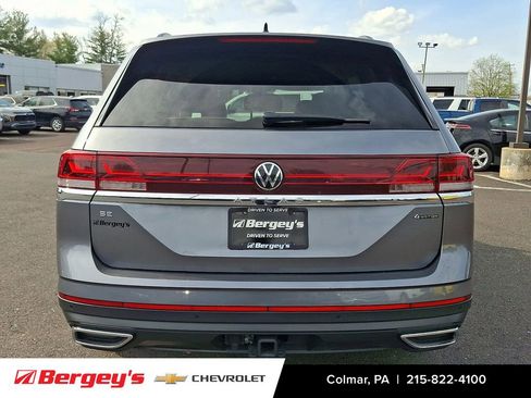 Used 2025 Volkswagen Atlas SE AWD/4WD image 6