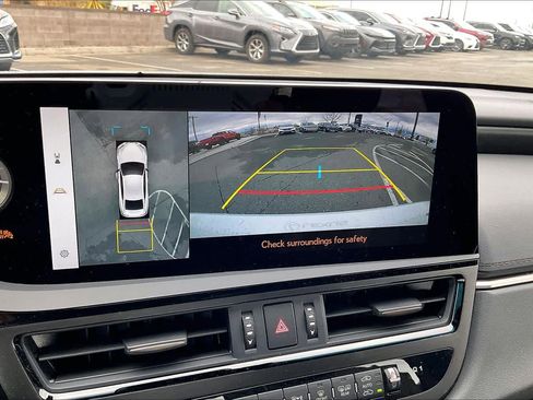 Used 2025 Lexus ES 350 w/ Luxury Package image 24