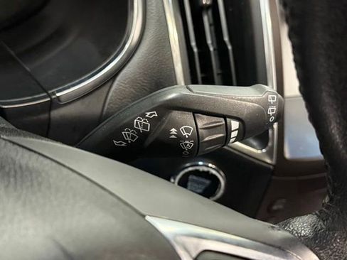 Used 2020 Ford Edge Titanium image 29