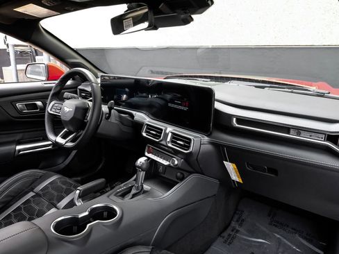 Used 2025 Ford Mustang GT Premium w/ GT Performance Package image 17