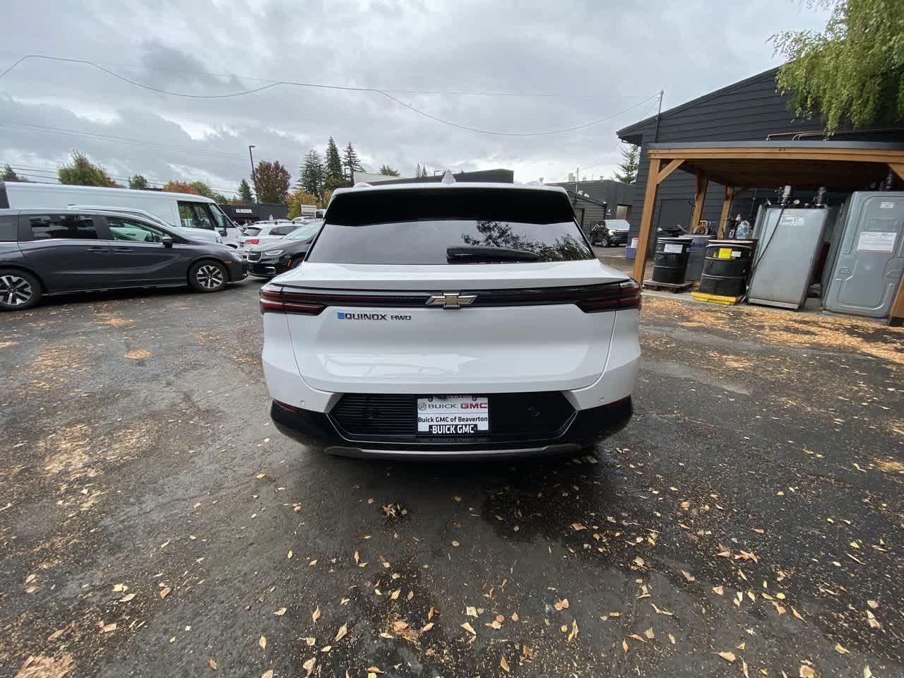 Used 2024 Chevrolet Equinox EV LT AWD/4WD image 5