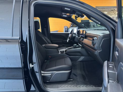 New 2026 Chevrolet Colorado W/T w/ Advanced Trailering Package AWD/4WD image 16