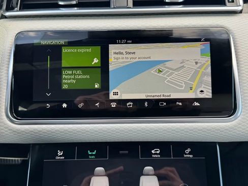 Used 2020 Land Rover Range Rover Velar R-Dynamic S image 16