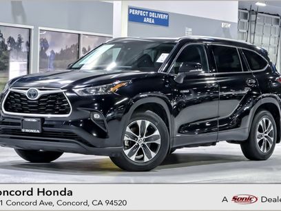 Used 2020 Toyota Highlander XLE