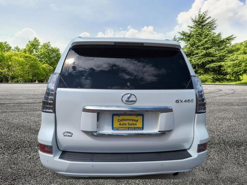 Used 2015 Lexus GX 460 w/ Premium Package image 6
