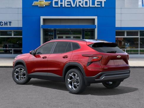 New 2026 Chevrolet Trax LT w/ Driver Confidence Package FWD image 3