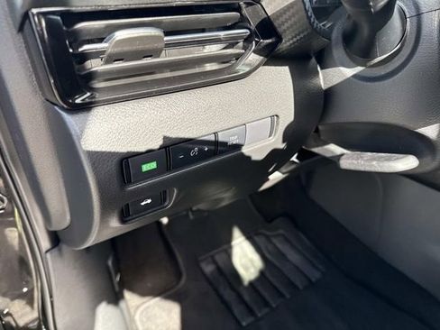 Used 2022 Nissan Sentra SR w/ Electronics Package image 20