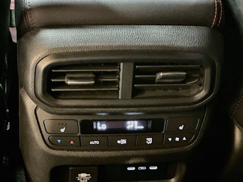 Used 2025 Honda Passport Black Edition image 27