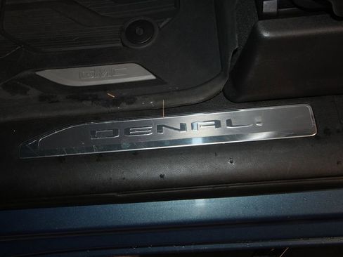 Used 2024 GMC Sierra 1500 Denali AWD/4WD image 7