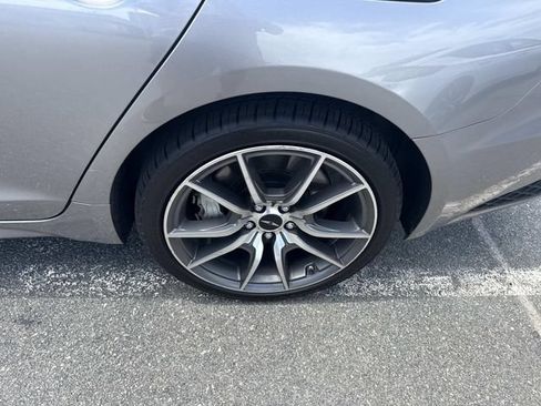 Used 2024 Genesis G70 2.5T RWD image 12