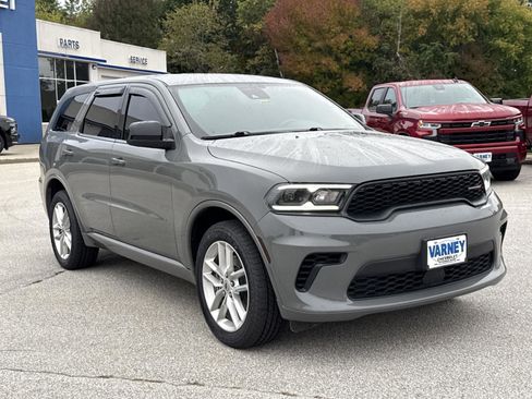 Used 2023 Dodge Durango GT image 3