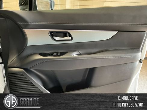 New 2025 Nissan Murano SL AWD/4WD image 22