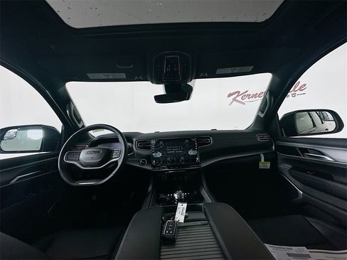 New 2025 Jeep Wagoneer Series II w/ Premium Group I image 9