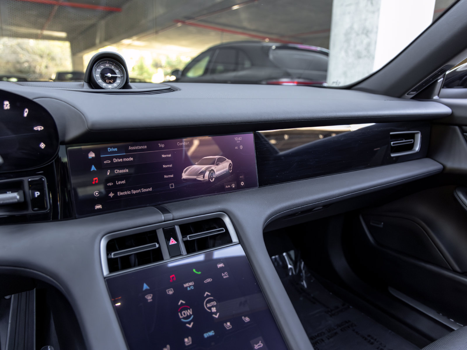 Certified 2025 Porsche Taycan RWD image 35