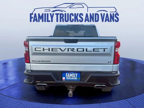 Used 2021 Chevrolet Silverado 1500 LT Trail Boss w/ Convenience Package II image 4