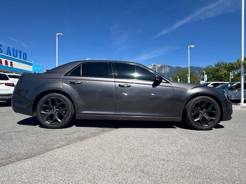 Used 2021 Chrysler 300 S RWD image 9