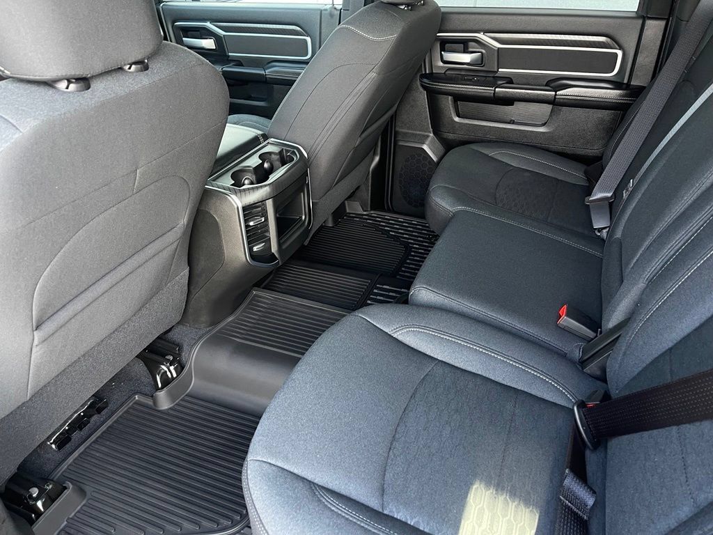 New 2027 RAM 3500 Big Horn AWD/4WD image 9