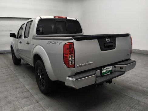 Used 2019 Nissan Frontier SV RWD image 5
