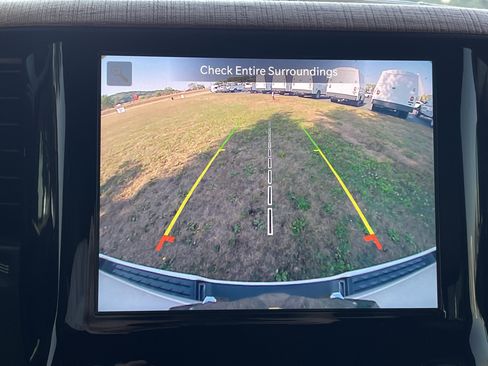 Used 2022 RAM 1500 Limited w/ Body Color Bumper Group image 36