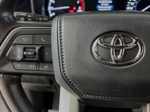 Used 2025 Toyota Tundra SR5 image 18