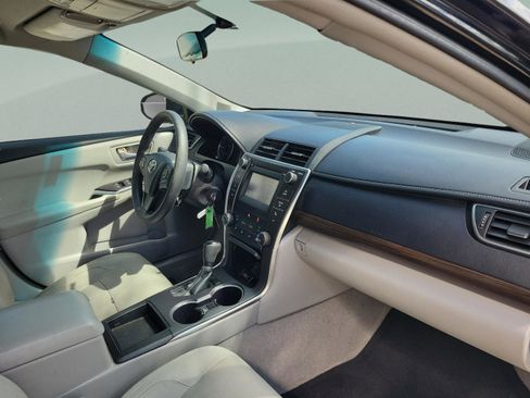 Used 2016 Toyota Camry LE FWD image 7
