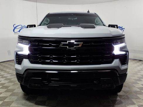 Used 2024 Chevrolet Silverado 1500 LT Trail Boss w/ LT Trail Boss Premium Package AWD/4WD image 3