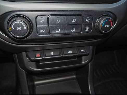 Certified 2021 Chevrolet Colorado LT w/ LT Convenience Package AWD/4WD image 12
