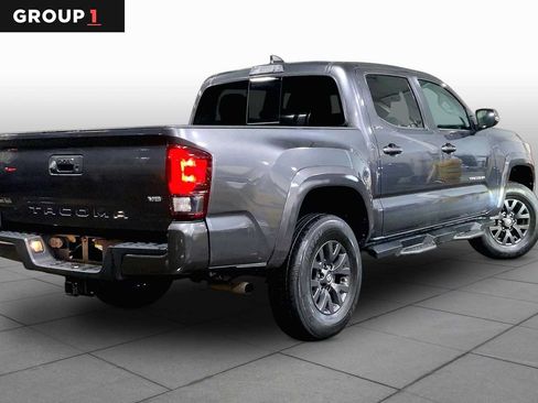Used 2022 Toyota Tacoma SR5 w/ Technology Package RWD image 13