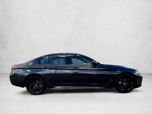 Used 2023 BMW 530i w/ M Sport Package image 5