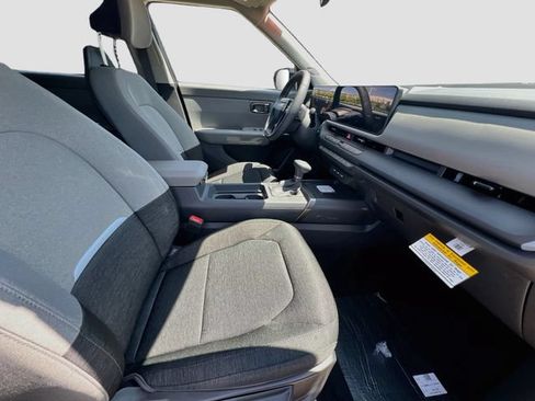 New 2027 Kia Seltos S FWD image 26