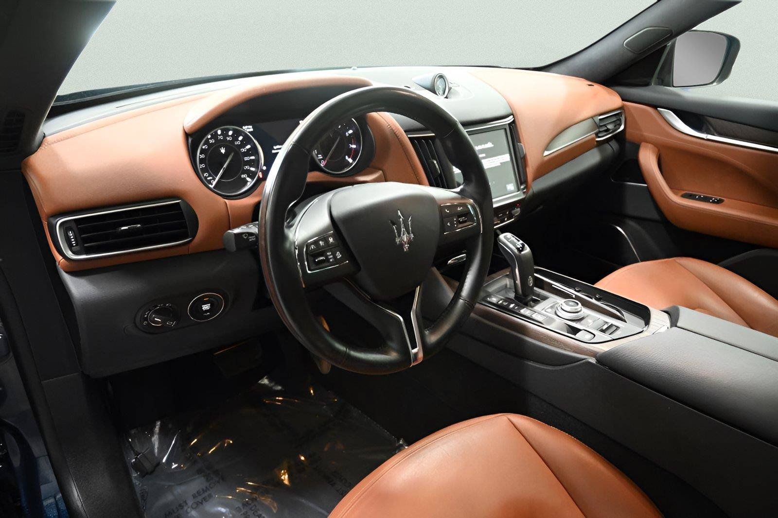 Used 2023 Maserati Levante GT AWD/4WD image 10