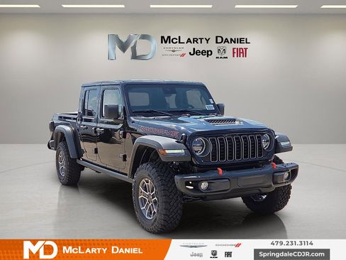 New 2025 Jeep Gladiator Mojave w/ Steel Bumper Group image 1