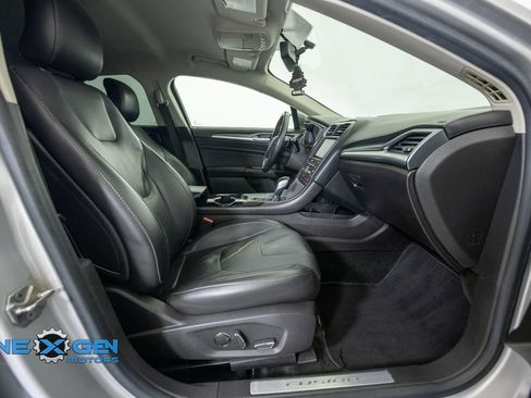 Used 2016 Ford Fusion Titanium FWD image 39
