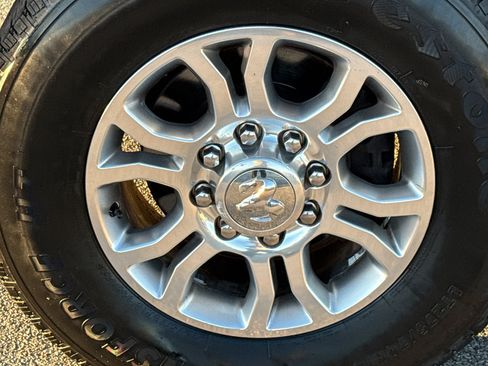 Used 2015 RAM 2500 Laramie image 9