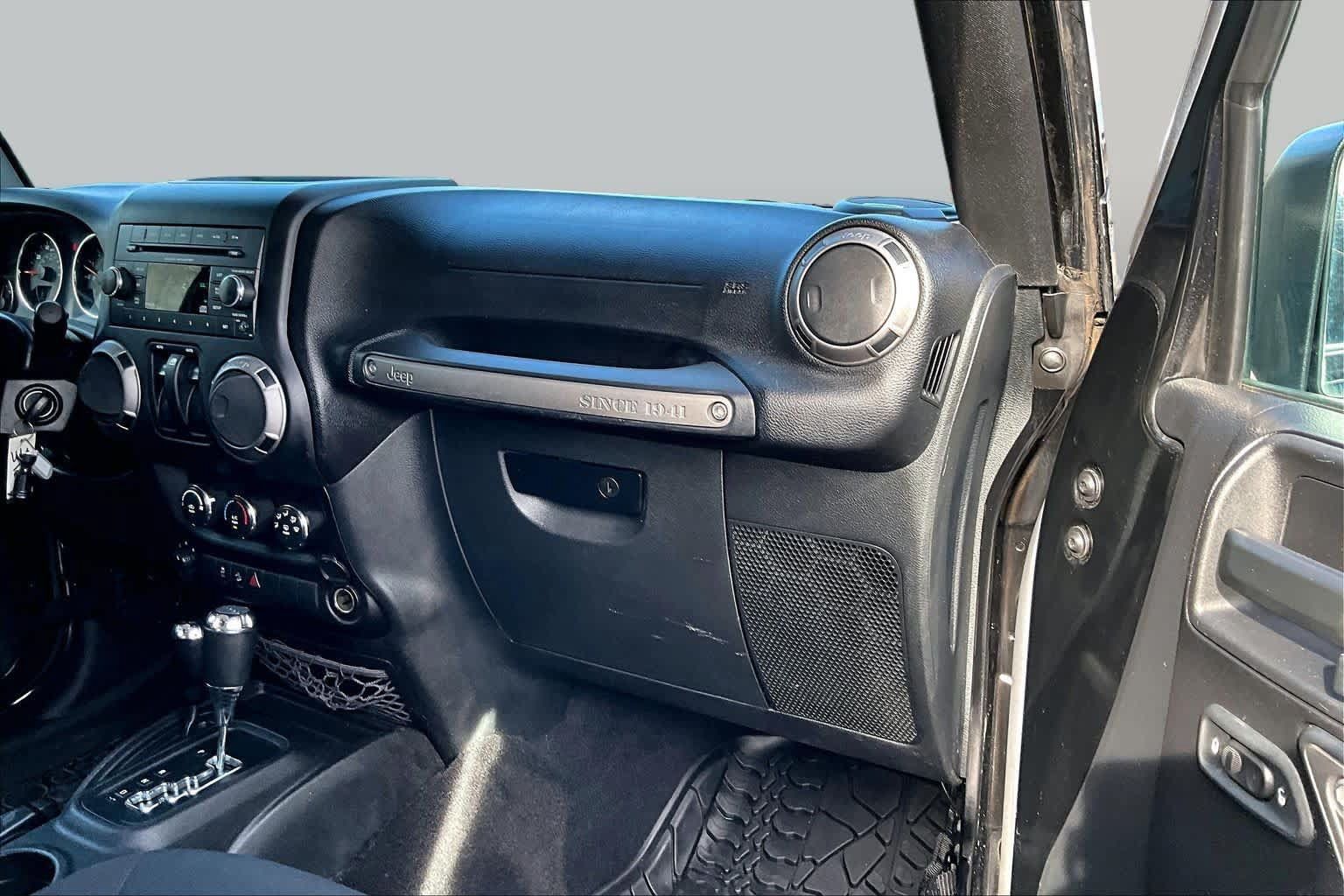 Used 2016 Jeep Wrangler Sport AWD/4WD image 21