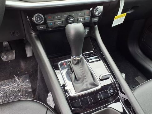 New 2025 Jeep Compass Limited w/ High Altitude Package image 18